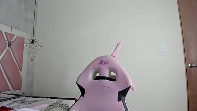 Raichell  online show from March 2025 06:52:02 AM