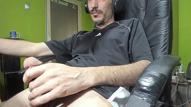BigCumShoot online show from April 2026 05:43:02 AM