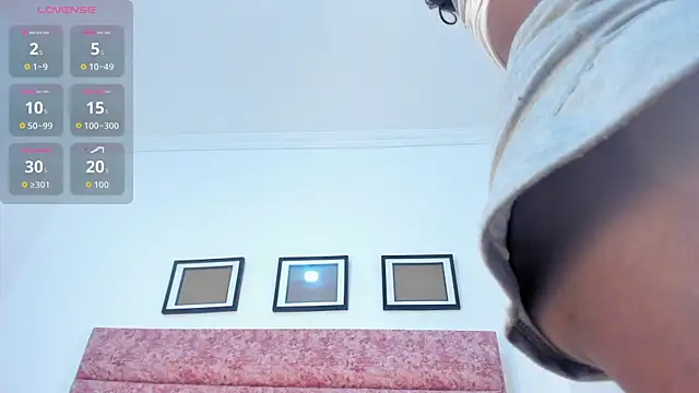 VioletMoon6 online show from October 2025 09:54:02 PM