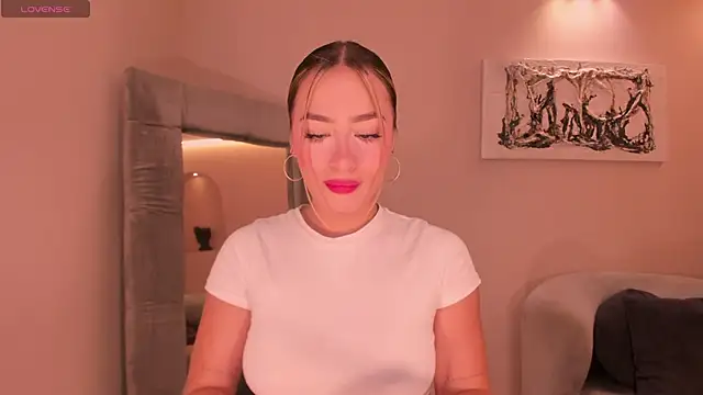 Snapshot of AmaiaHaywood chatting on November 2025 06:12:01 AM AmaiaHaywood online show from November 2025 06:12:01 AM