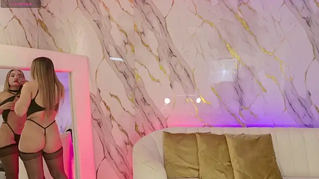 Snapshot of AmaiaHaywood chatting on November 2025 05:43:01 AM AmaiaHaywood online show from November 2025 05:43:01 AM