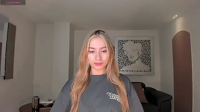 Snapshot of AmaiaHaywood chatting on January 2026 11:37:01 AM AmaiaHaywood online show from January 2026 11:37:01 AM