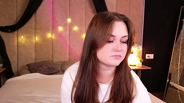 Kendra Parlow online show from November 2025 08:29:01 PM