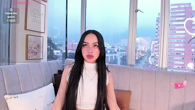 Snapshot of Daphne_chers chatting on February 2025 09:47:02 PM Daphne chers online show from February 2025 09:47:02 PM
