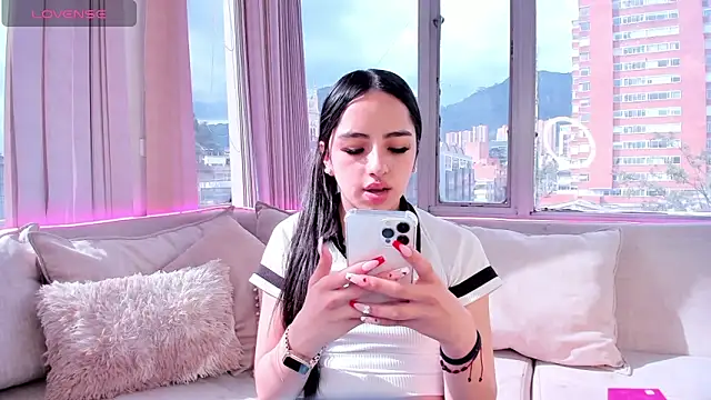 Daphne chers online show from December 2025 07:53:01 PM