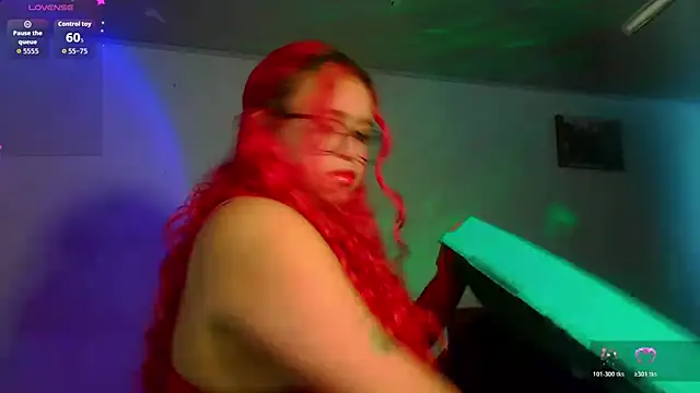 EstefyTabbo online show from April 2026 05:07:01 PM