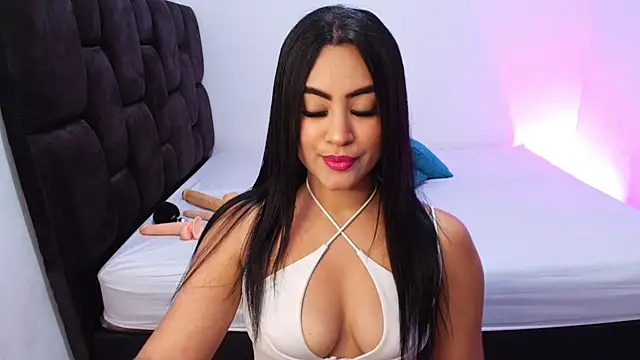 samyrosss6 online show from February 2025 09:18:02 PM