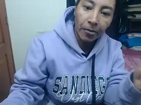 Snapshot of Siblleyx chatting on January 2025 12:06:02 AM Siblleyx online show from January 2025 12:06:02 AM