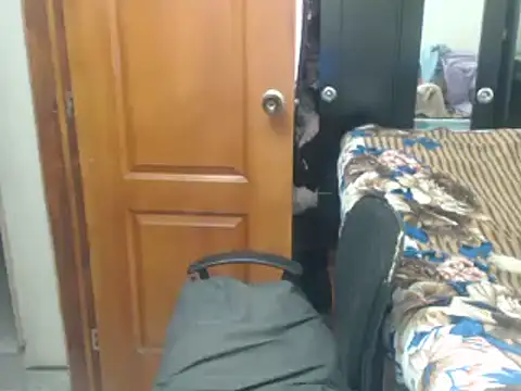 Siblleyx online show from October 2025 07:35:02 PM