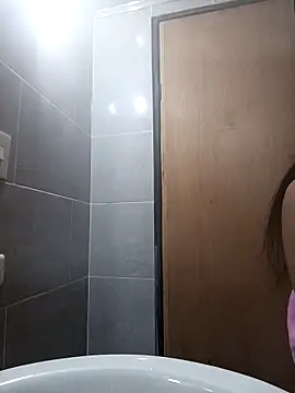 Ariell Kieran online show from March 2026 11:05:01 PM