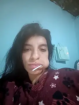 Snapshot of Ariell_Kieran chatting on April 2026 12:45:02 AM Ariell Kieran online show from April 2026 12:45:02 AM