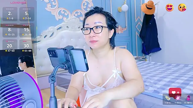 Snapshot of LucianaMe chatting on September 2025 02:59:01 AM LucianaMe online show from September 2025 02:59:01 AM