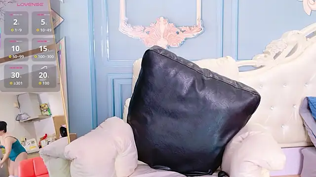 LucianaMe online show from November 2025 03:40:01 AM