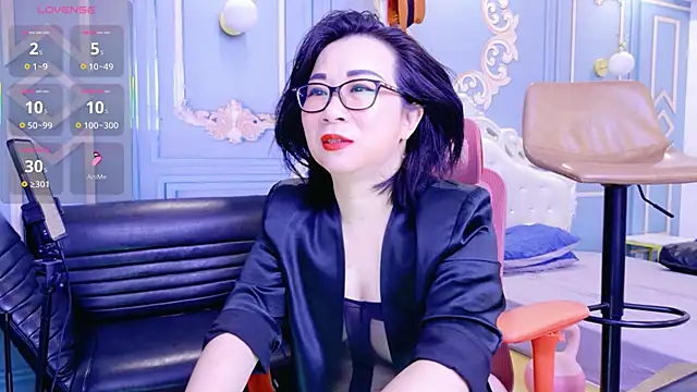 Snapshot of LucianaMe chatting on June 2026 03:15:02 AM LucianaMe online show from June 2026 03:15:02 AM