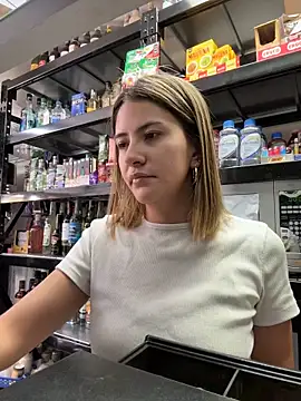 Andrea18 blonde online show from December 2025 05:42:02 PM