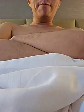 Snapshot of beartopslave chatting on February 2025 08:54:02 AM beartopslave online show from February 2025 08:54:02 AM