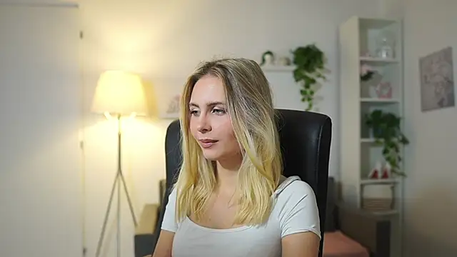 Snapshot of catecrago_ chatting on November 2025 08:59:01 AM catecrago online show from November 2025 08:59:01 AM