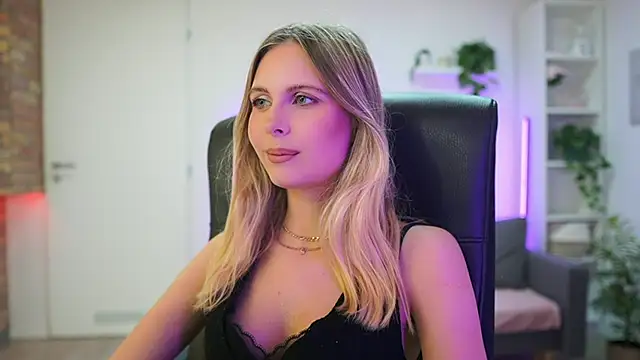 catecrago  online show from February 2026 02:00:02 PM