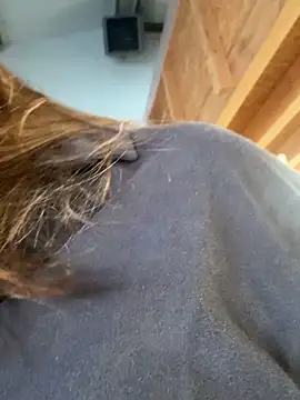 Lars-Lola online show from November 2025 11:47:02 AM