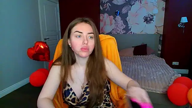 Snapshot of MissisCaty chatting on May 2026 04:31:02 AM MissisCaty online show from May 2026 04:31:02 AM