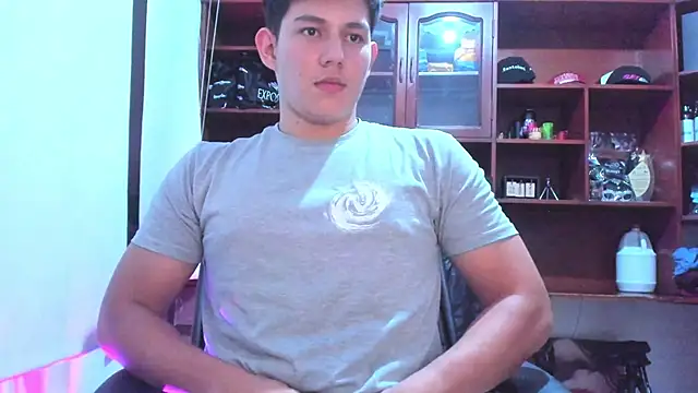 JamesCr  online show from February 2025 08:56:02 AM