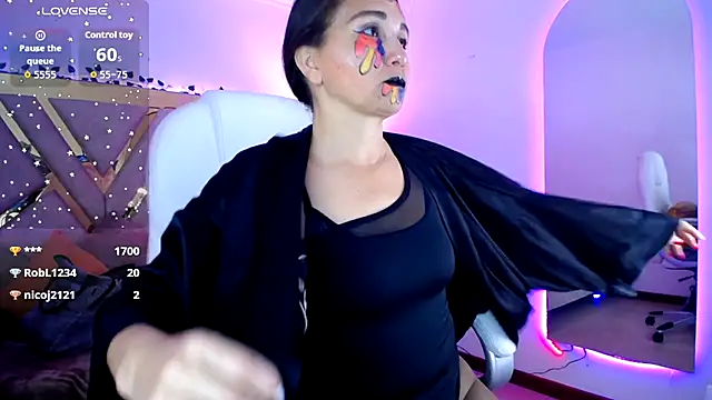 Alexaamoon  online show from October 2025 05:25:02 PM