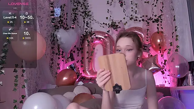 Kellybbface online show from December 2025 05:23:01 AM