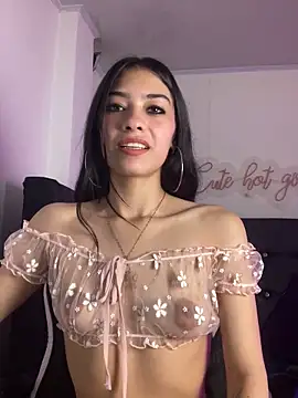 Snapshot of TayylorSexx chatting on February 2025 10:14:02 AM TayylorSexx online show from February 2025 10:14:02 AM