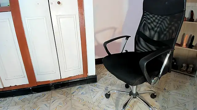 Violetta 0 online show from November 2025 01:32:01 PM