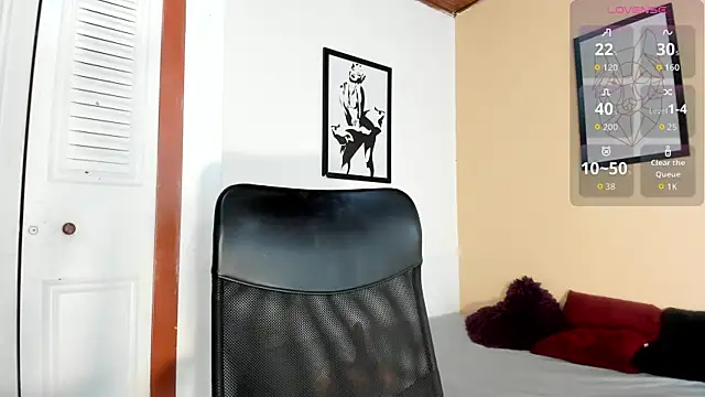 Snapshot of Violetta_0 chatting on March 2026 12:22:01 PM Violetta 0 online show from March 2026 12:22:01 PM