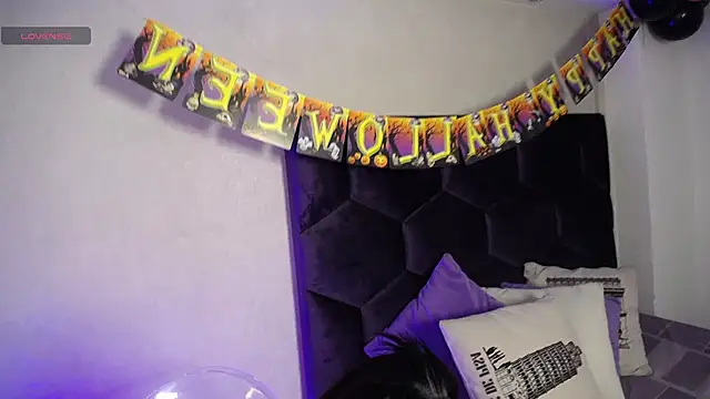 GochitaWild online show from October 2025 08:07:02 PM