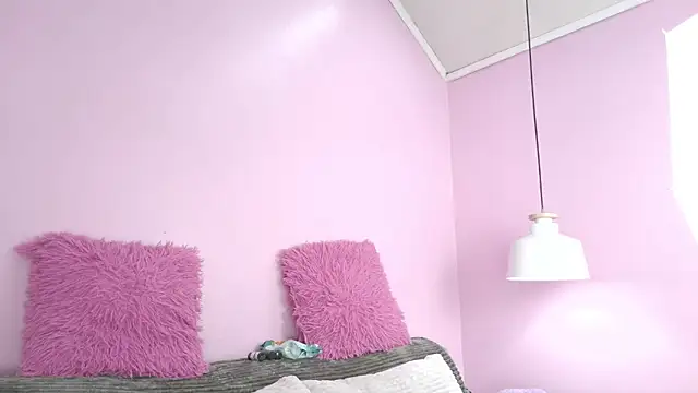 Snapshot of Hiyakasudere chatting on January 2026 12:40:01 PM Hiyakasudere online show from January 2026 12:40:01 PM