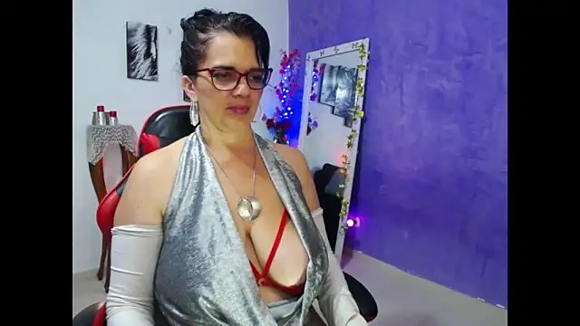 sarasmith3 online show from February 2026 02:39:02 AM