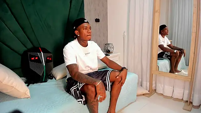 Snapshot of Juanita_Harold chatting on February 2025 04:44:02 AM Juanita Harold online show from February 2025 04:44:02 AM