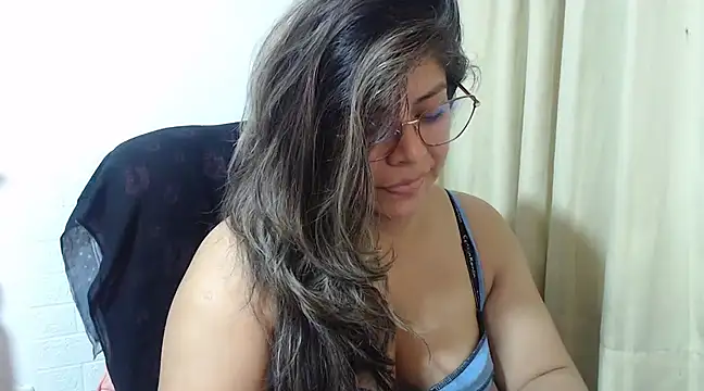 Snapshot of KatteAngelLat chatting on March 2025 05:00:02 AM KatteAngelLat online show from March 2025 05:00:02 AM