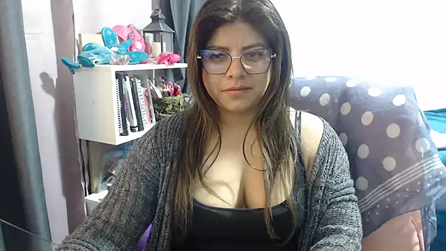 Snapshot of KatteAngelLat chatting on November 2025 01:16:01 AM KatteAngelLat online show from November 2025 01:16:01 AM