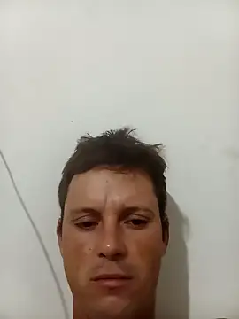 leocir081995 online show from February 2025 01:55:01 AM