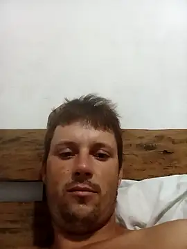 leocir081995 online show from February 2025 02:50:02 AM