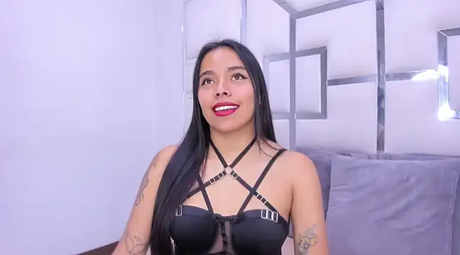 Snapshot of ZoeWan69 chatting on February 2025 10:59:02 AM ZoeWan69 online show from February 2025 10:59:02 AM