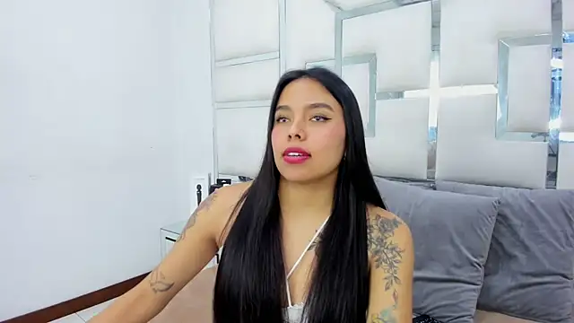 Snapshot of ZoeWan69 chatting on March 2025 04:55:02 PM ZoeWan69 online show from March 2025 04:55:02 PM