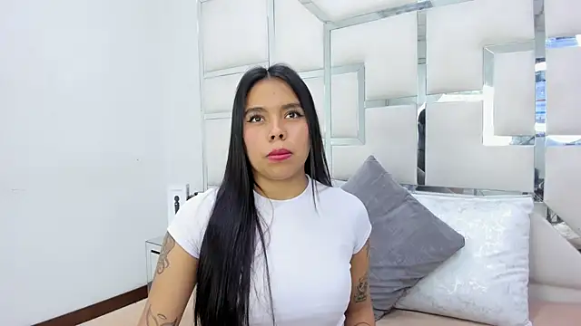 Snapshot of ZoeWan69 chatting on March 2025 06:51:01 PM ZoeWan69 online show from March 2025 06:51:01 PM