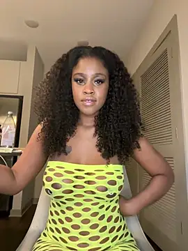 Snapshot of IndigoMystique chatting on February 2025 07:39:02 AM IndigoMystique online show from February 2025 07:39:02 AM