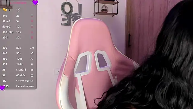 Snapshot of Bella_ricci_ chatting on October 2025 04:36:02 PM Bella ricci online show from October 2025 04:36:02 PM