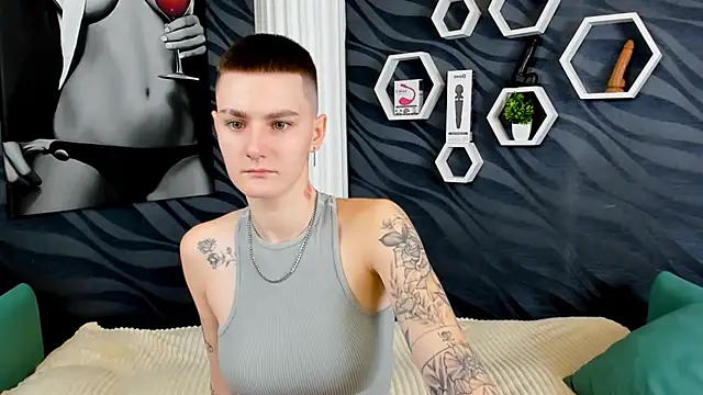 Snapshot of LindaBryantt chatting on February 2025 09:16:01 AM LindaBryantt online show from February 2025 09:16:01 AM