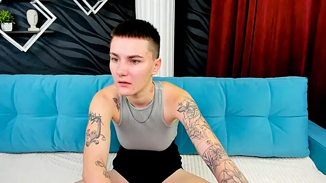 Snapshot of LindaBryantt chatting on February 2025 06:07:01 AM LindaBryantt online show from February 2025 06:07:01 AM
