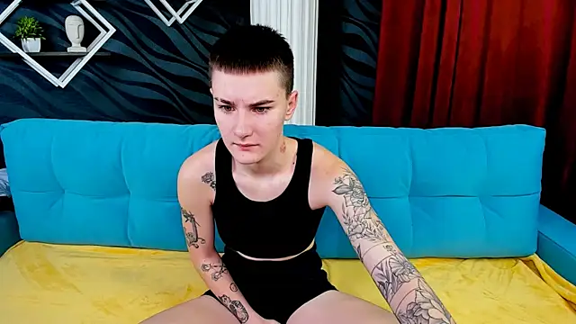 Snapshot of LindaBryantt chatting on February 2025 03:15:02 AM LindaBryantt online show from February 2025 03:15:02 AM