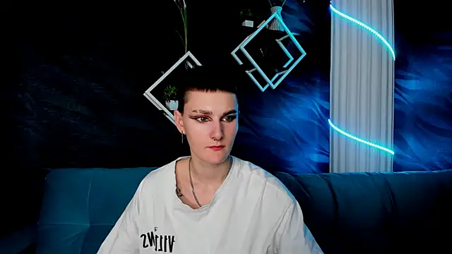 Snapshot of LindaBryantt chatting on March 2025 10:33:02 AM LindaBryantt online show from March 2025 10:33:02 AM