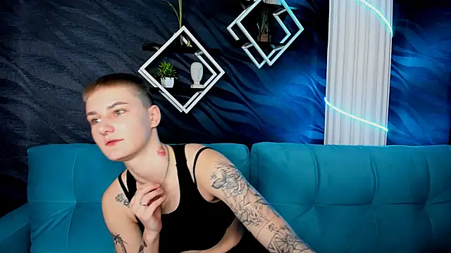 Snapshot of LindaBryantt chatting on March 2025 03:03:02 AM LindaBryantt online show from March 2025 03:03:02 AM