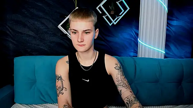Snapshot of LindaBryantt chatting on March 2025 03:10:02 AM LindaBryantt online show from March 2025 03:10:02 AM