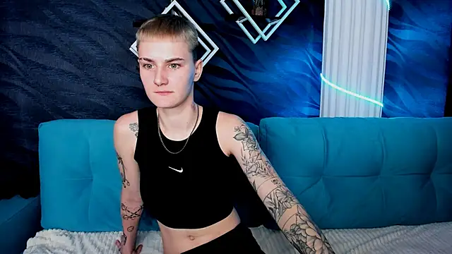 Snapshot of LindaBryantt chatting on March 2025 06:37:01 AM LindaBryantt online show from March 2025 06:37:01 AM